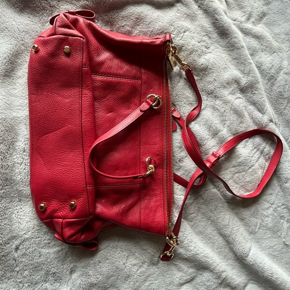 Coach - Picture 3 of 5